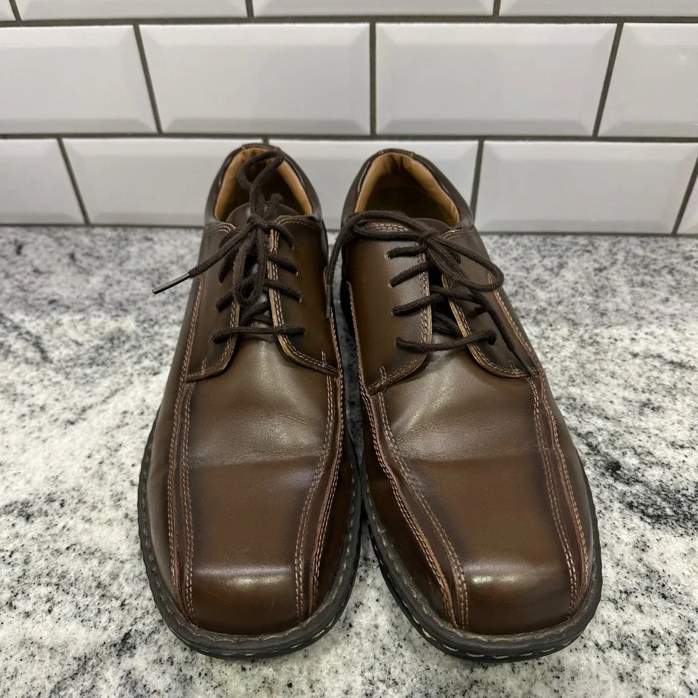 Docker's Mens Size 10 Oxford Shoes Brown Square Toe Lace Up Business Casual